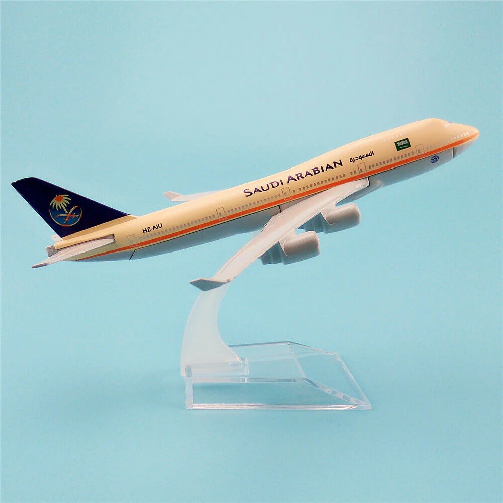 Papatoys Saudi Arabian Airlines Boeing 747 Die-Cast Airplane Model with Display Stand 8