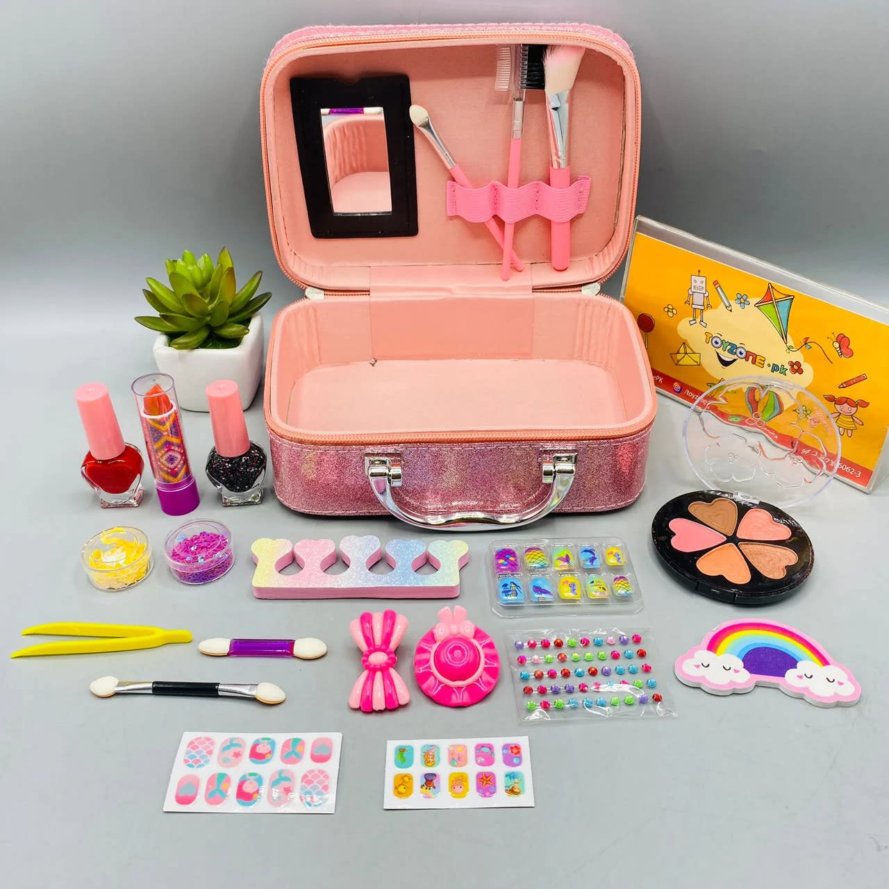 Portable Cosmetic Beauty Set | Kids Pretend Makeup Kit with Carry Case & Beauty Accessories alternate view