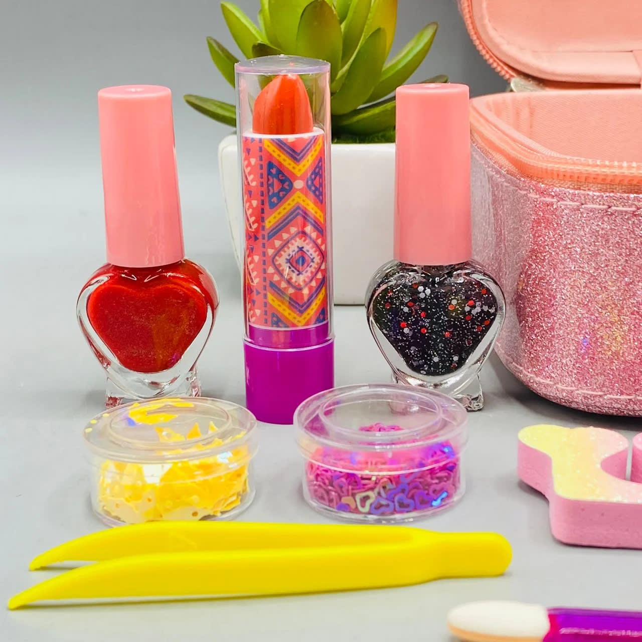 Portable Cosmetic Beauty Set | Kids Pretend Makeup Kit with Carry Case & Beauty Accessories 3
