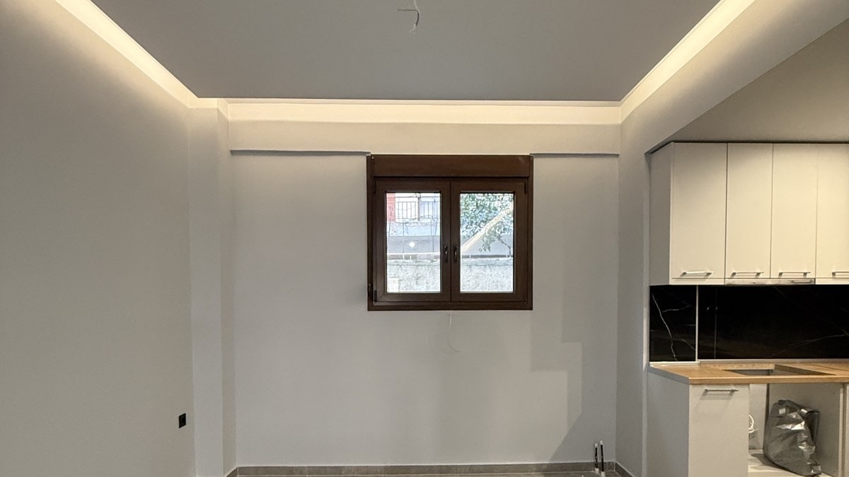 Papantoniou Reverse Duplex Apartment