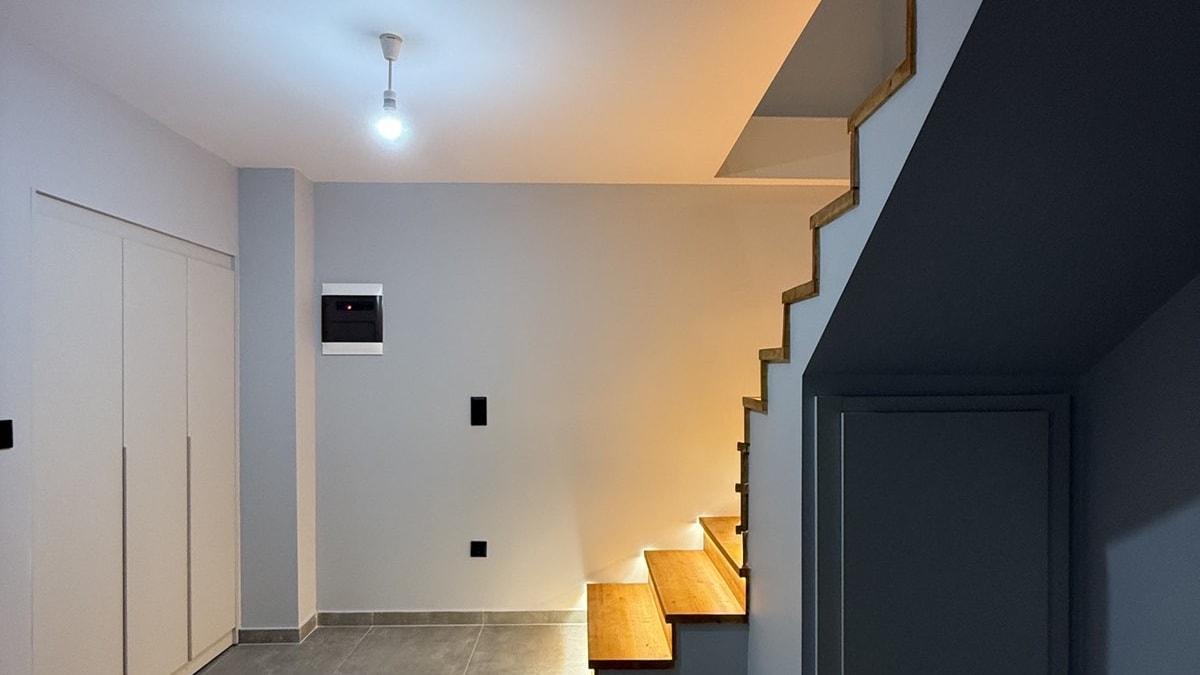 Papantoniou Reverse Duplex Apartment