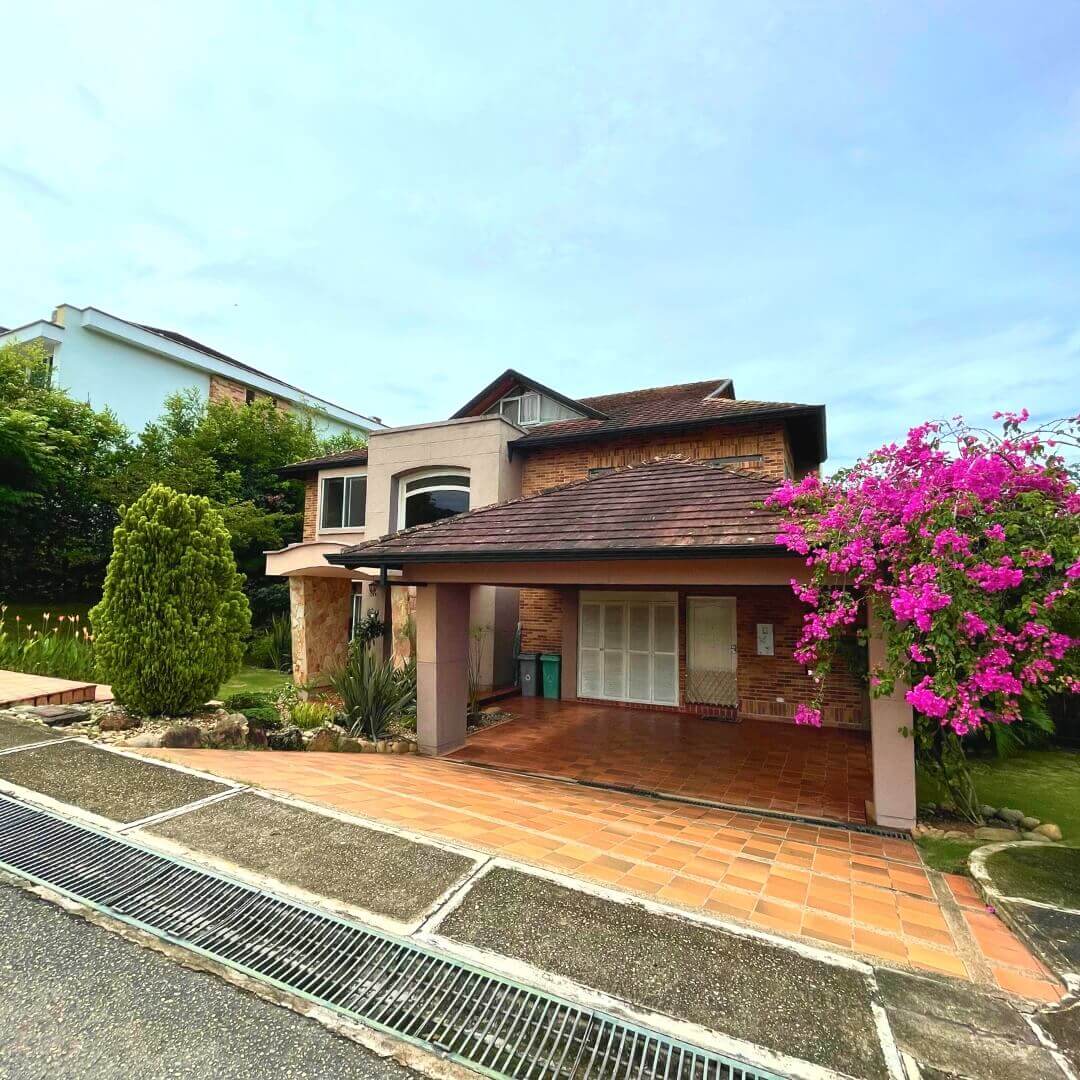 Condominio <b>Terrazas de Mensuli</b>