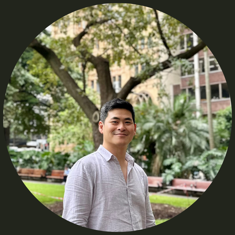 Winson Tan playing chess