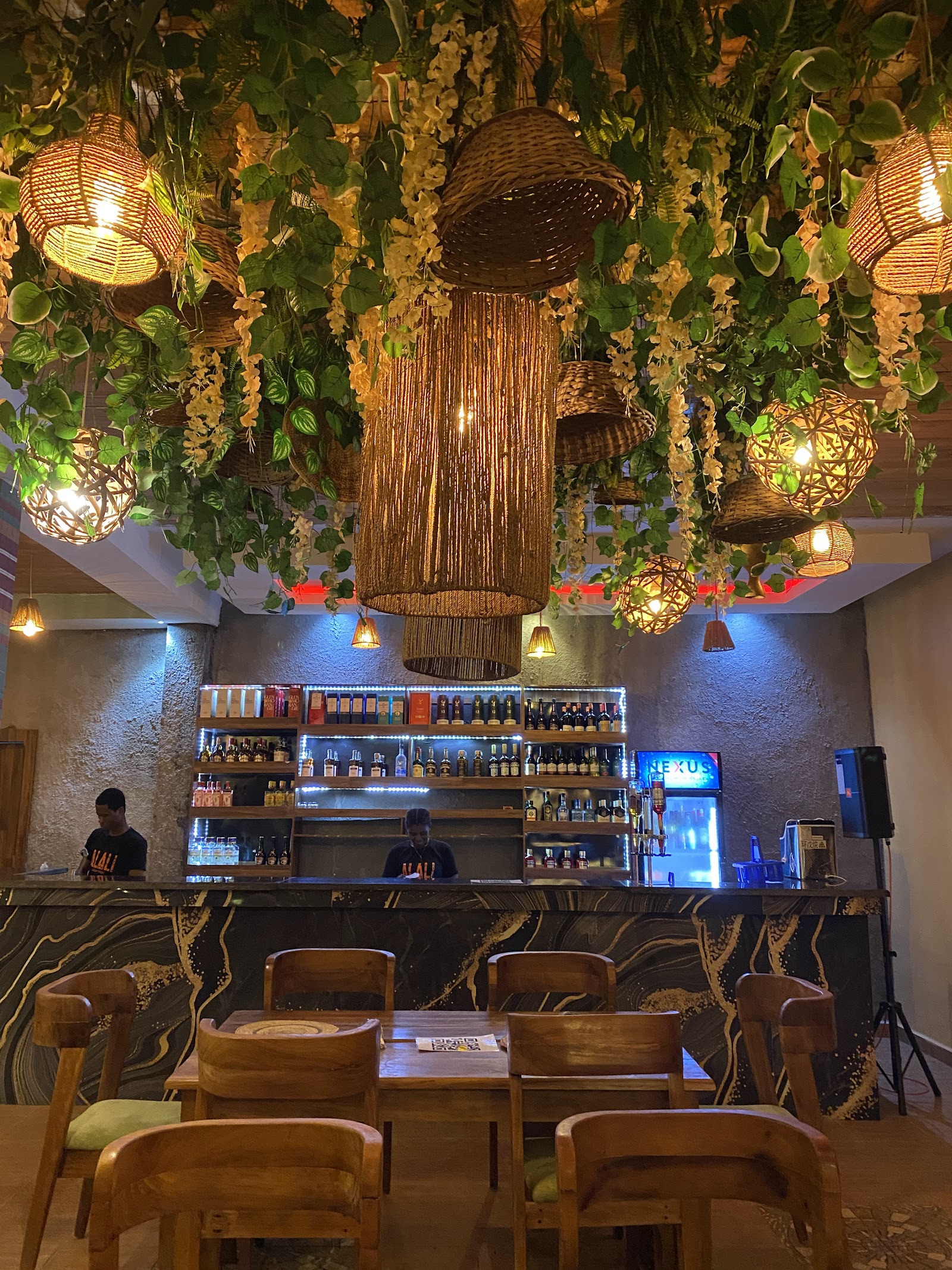 Alali Lounge & Restaurant