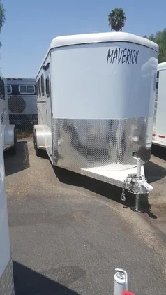 2021 Maverick Deluxe 3 Horse Trailer