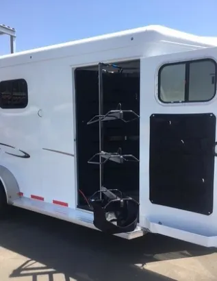 2021 Trails West CLASSIC (Warm Blood) 3 Horse Trailer
