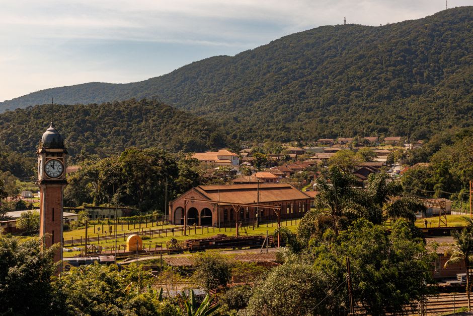 View over the misty valley near Paranapiacaba's railway lookout