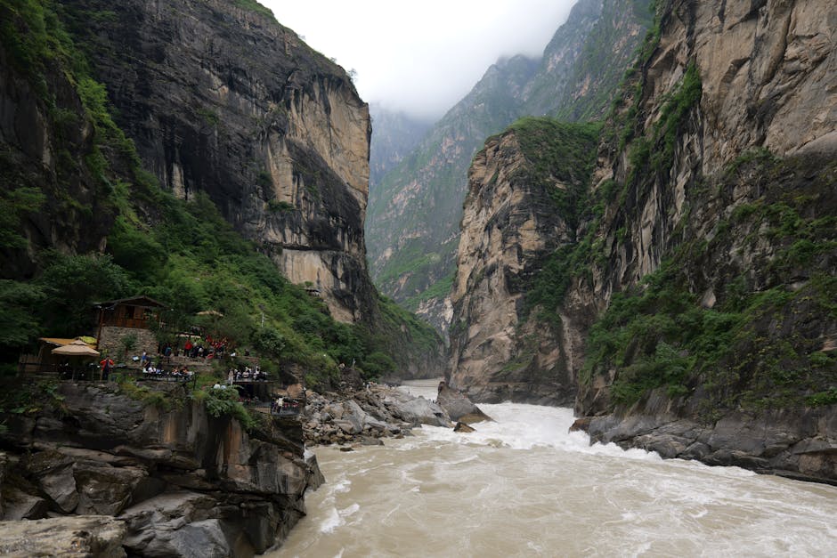 The dramatic depths of Tiger Leaping Gorge with mountains