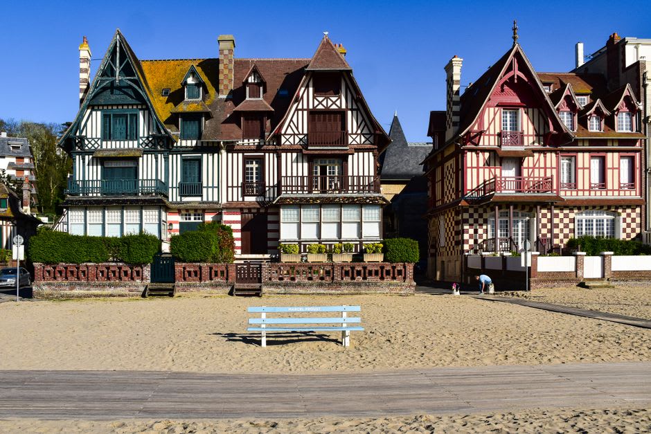 Pastel Belle Époque villas along the streets radiating out from Cabourg's seafront
