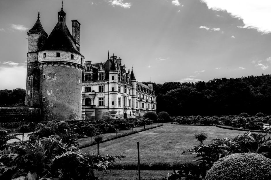 Diane de Poitiers's formal garden at Chenonceau with triangular flower beds and a central fountain