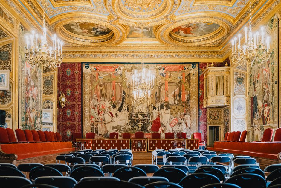 The great hall at Langeais where Charles VIII married Anne of Brittany, with period furniture and tapestries recreating the 1491 ceremony