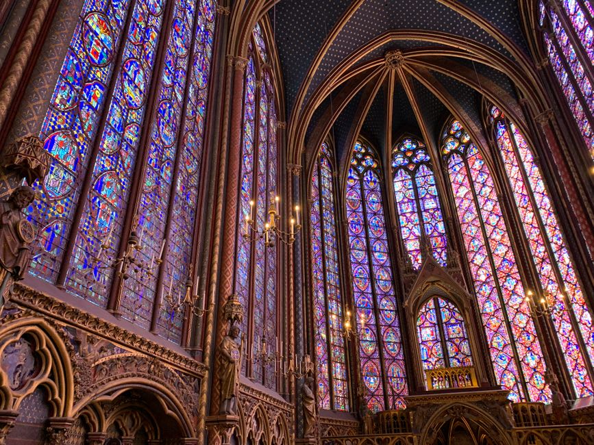 The full width of Marc Chagall's twelve-metre blue stained-glass window filling the rear wall of the Chapelle des Cordeliers