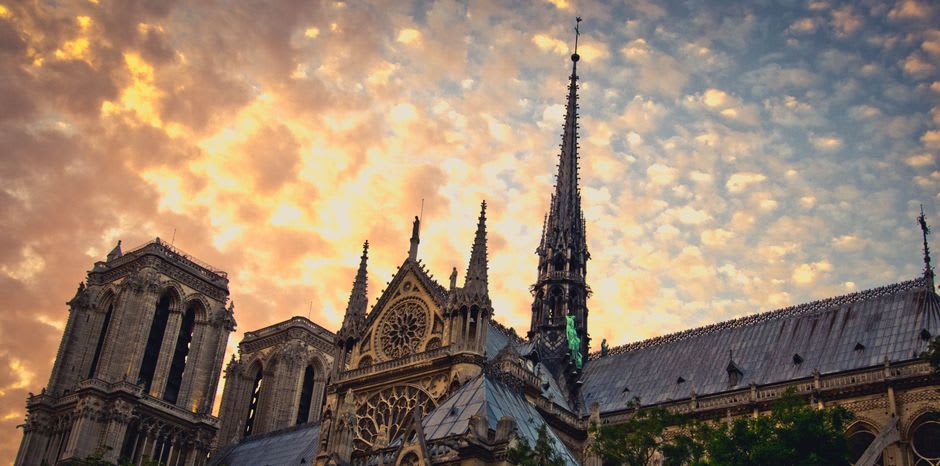 The soaring Gothic nave and early flying buttresses of the Cathédrale Notre-Dame de Senlis