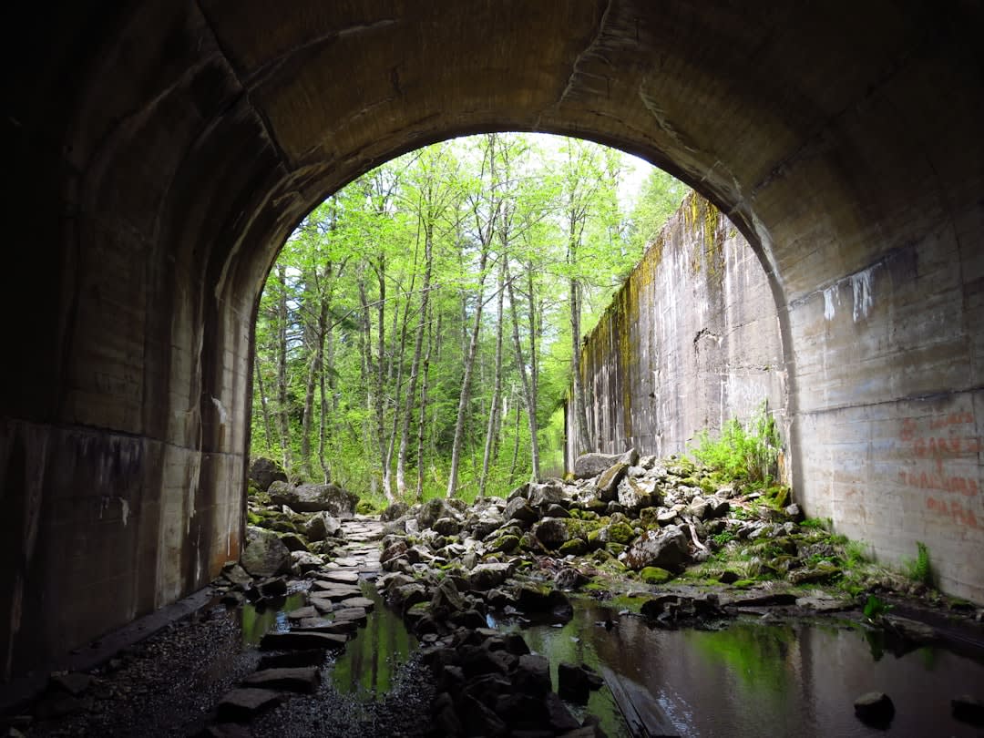 A close view through the ruined Dutch archway of Fort Kyk-Over-Al toward the river beyond