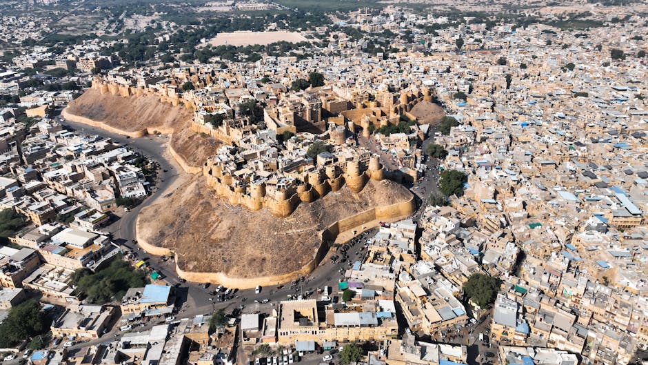 Golden sandstone fort and desert landscape in Jaisalmer