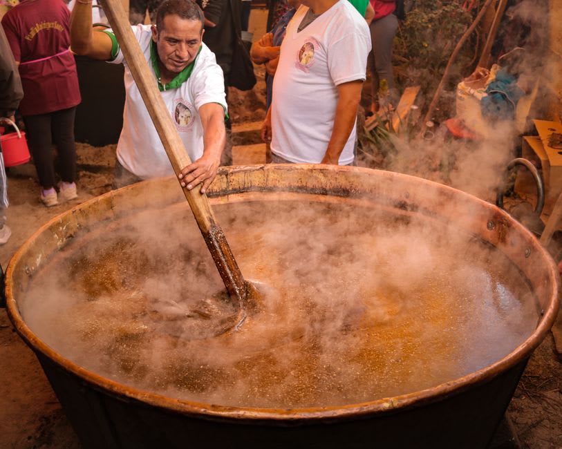 Corundas and carnitas served at a comedor in the Santa Clara del Cobre market