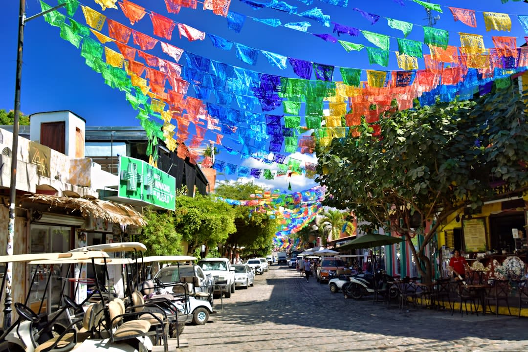 The church of San Mateo and Tepezalá's colonial plaza in morning light