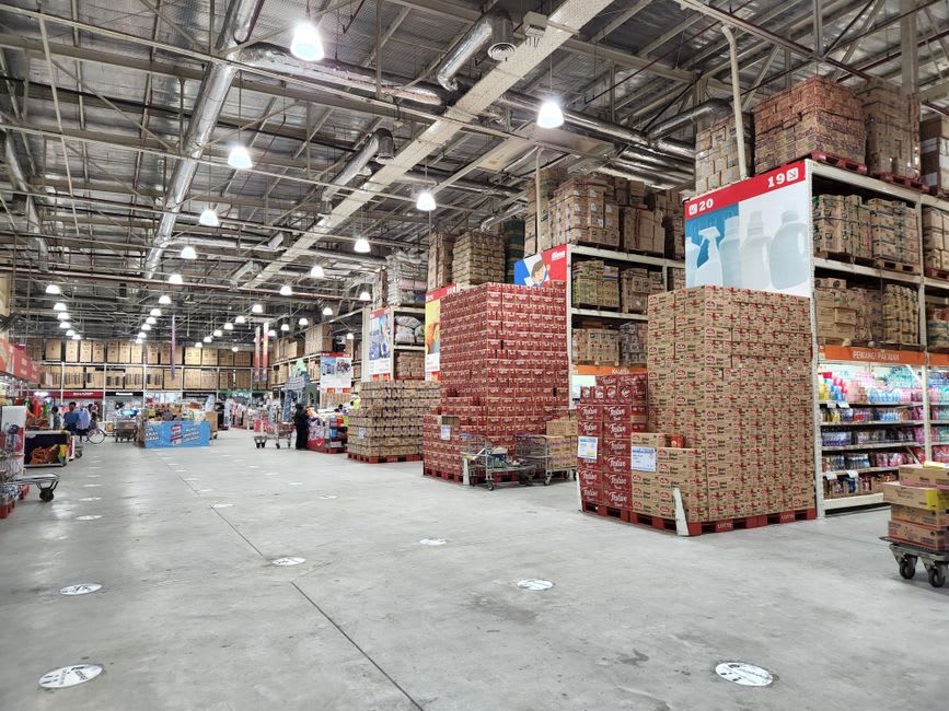 Rows of wholesale shops selling homeware and electronics inside Dragon Mart