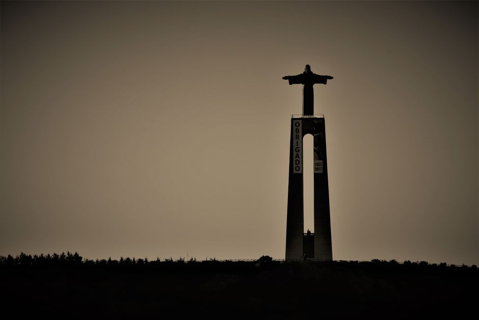The 198-foot steel Cross at the Crossroads landmark visible above farmland near Effingham, Illinois