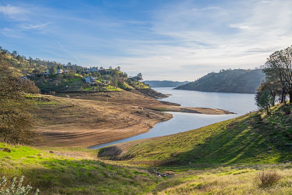 Golden Sierra foothills rising east of Fresno toward the national parks