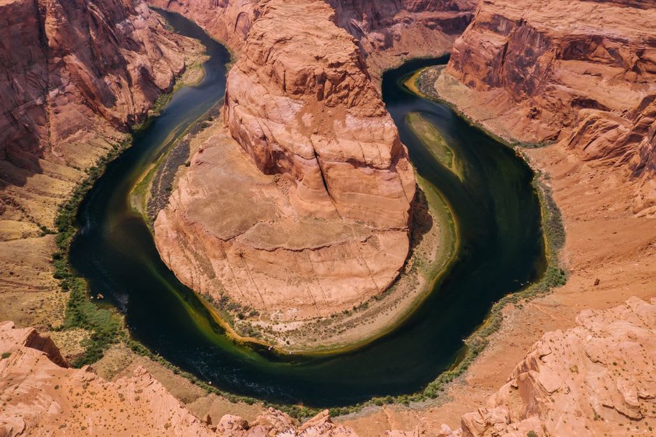 The wider red-rock canyon country around Page and Horseshoe Bend in late afternoon light