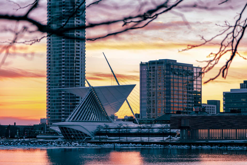 The winged Milwaukee Art Museum with its white brise-soleil raised above the lakefront