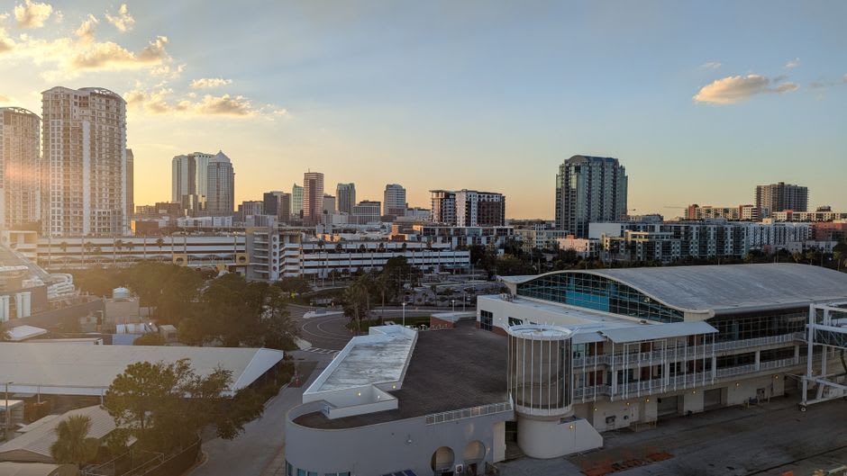 The waterfront promenade of Bayshore Boulevard curving along Tampa Bay
