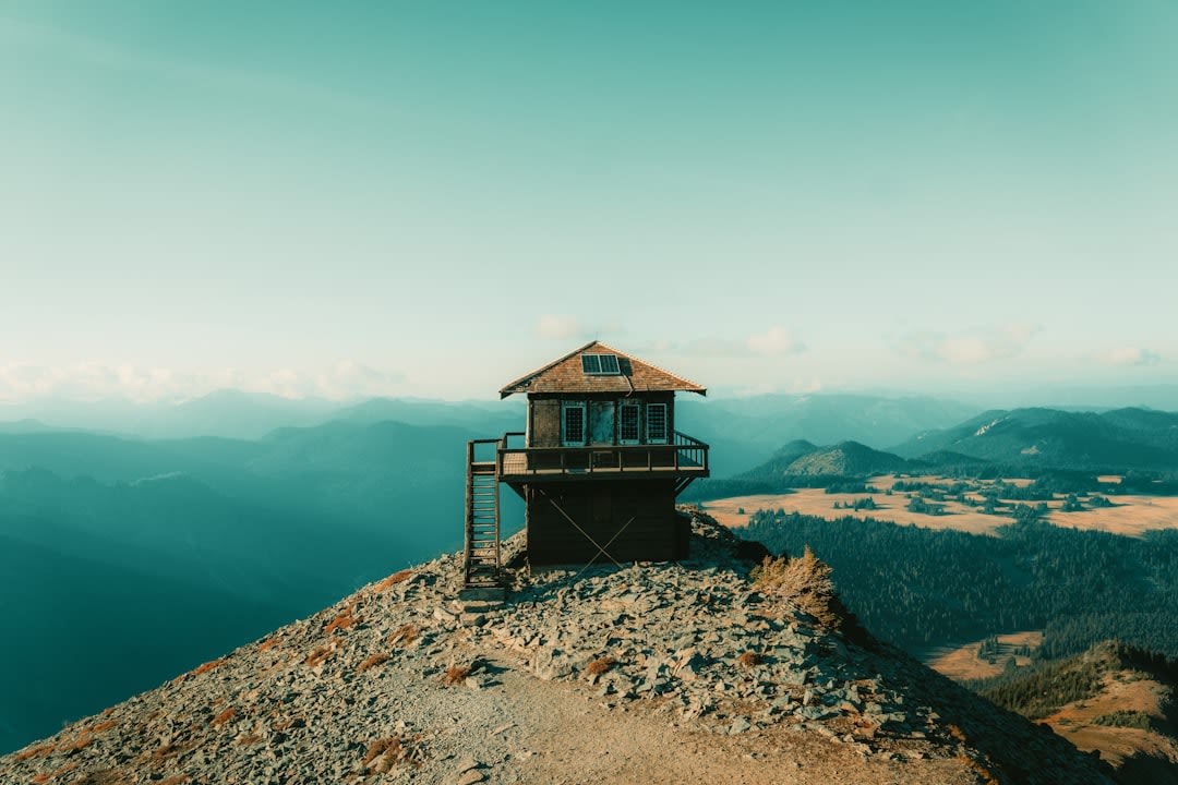 La plateforme d'observation en bois connue sous le nom d'Escalier vers le Ciel au sommet du sentier naturel Tet Paul