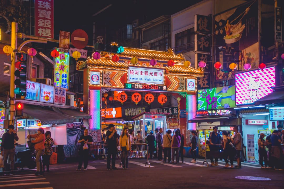 Food stalls and street food vendors serving international dishes at Global Village Dubai
