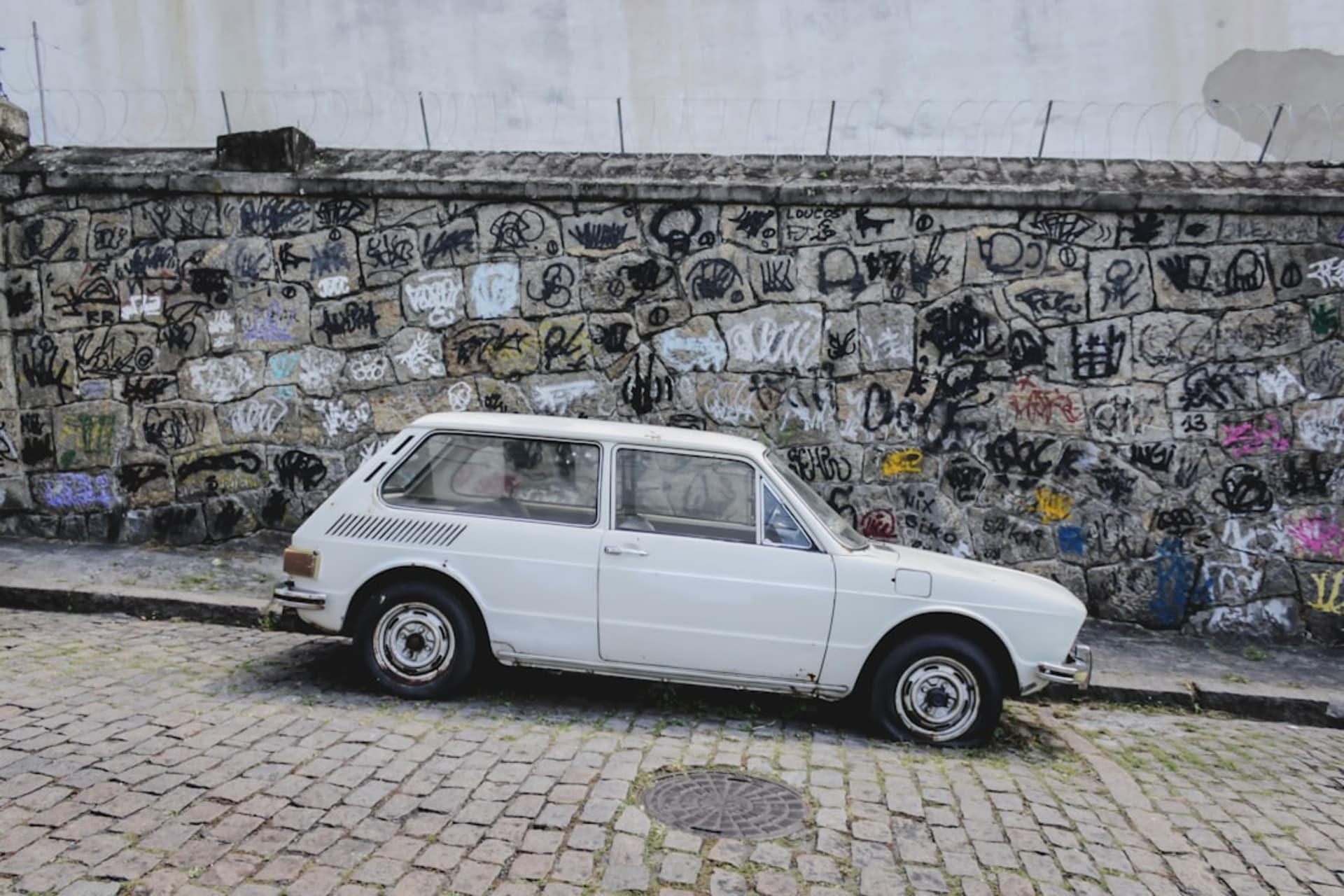 Manoirs coloniaux et rues pavées de Santa Teresa surplombant Rio de Janeiro