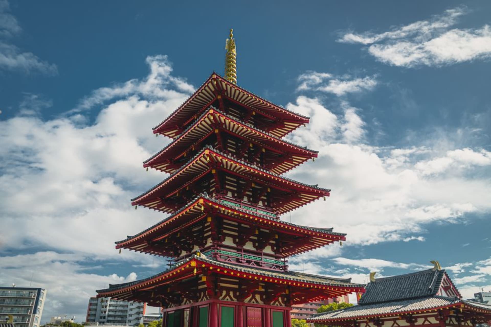 The five-storey pagoda of Rurikoji reflected in its pond in Yamaguchi city