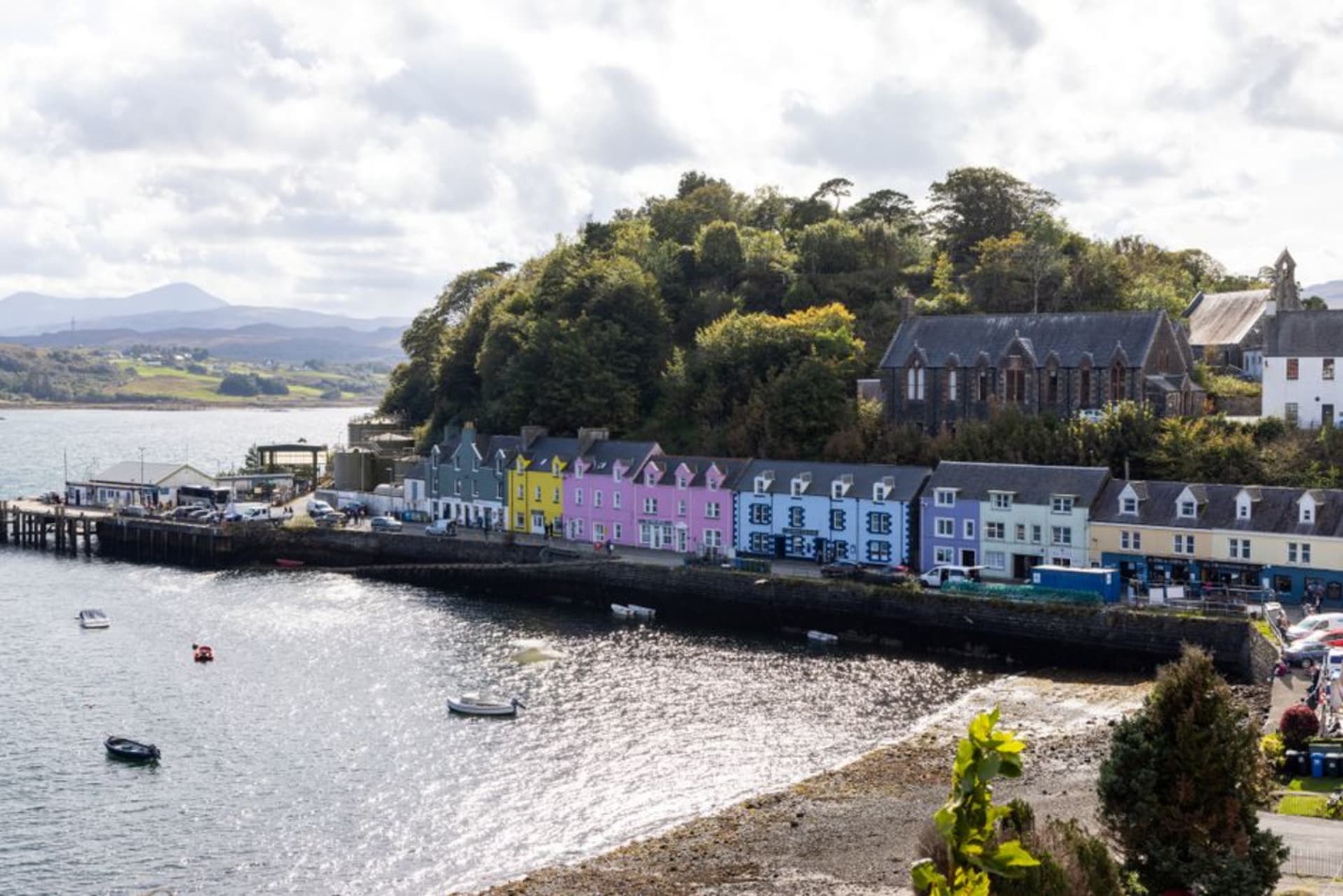 Brightly painted waterfront houses along the harbor at Tobermory, Isle of Mull