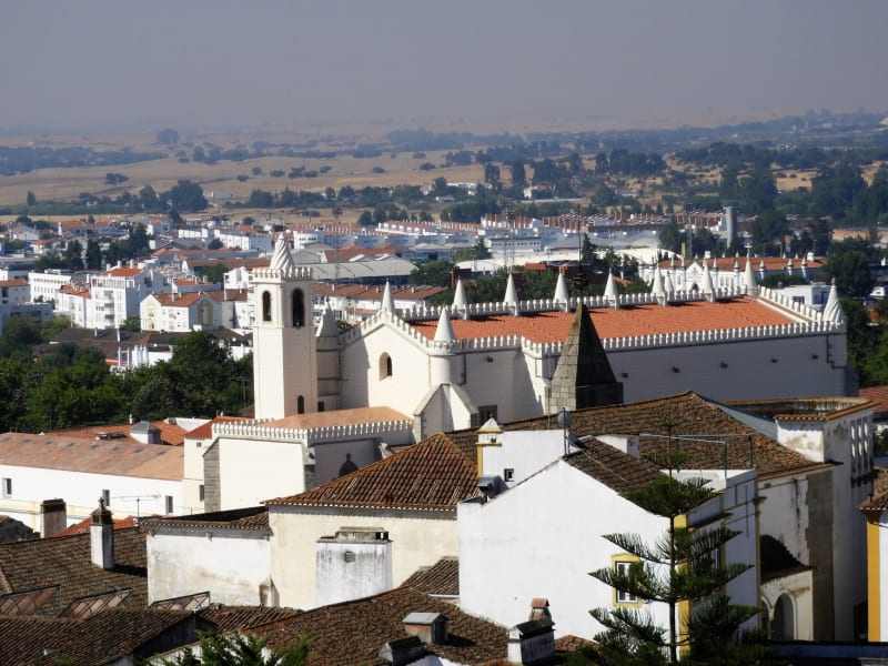 Évora
