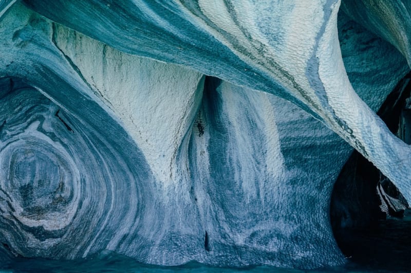 Marble Caves (Capillas de Mármol)