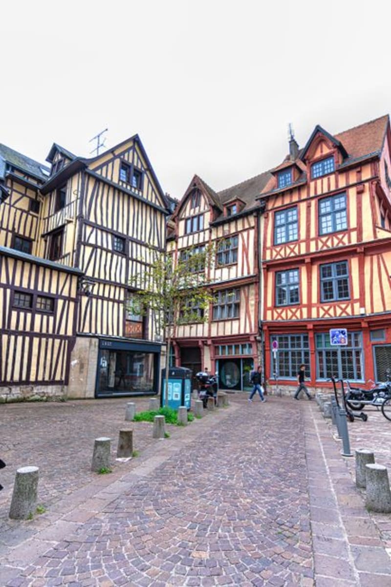 Troyes