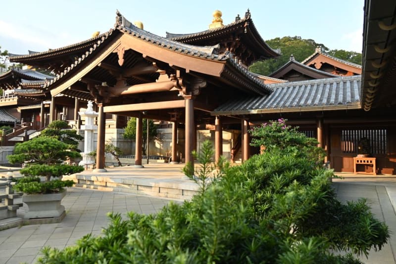 Chi Lin Nunnery and Nan Lian Garden