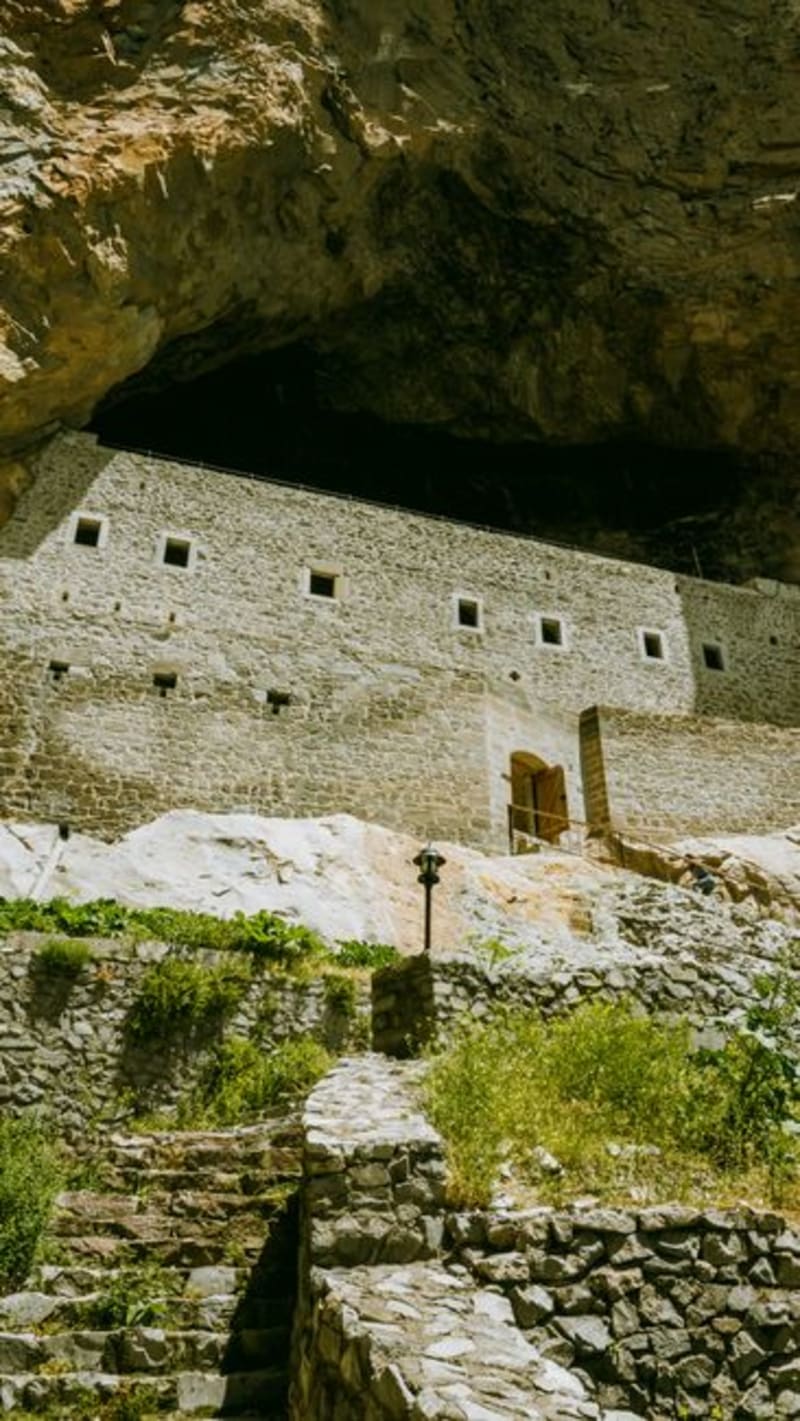 Monasterio de Tipova