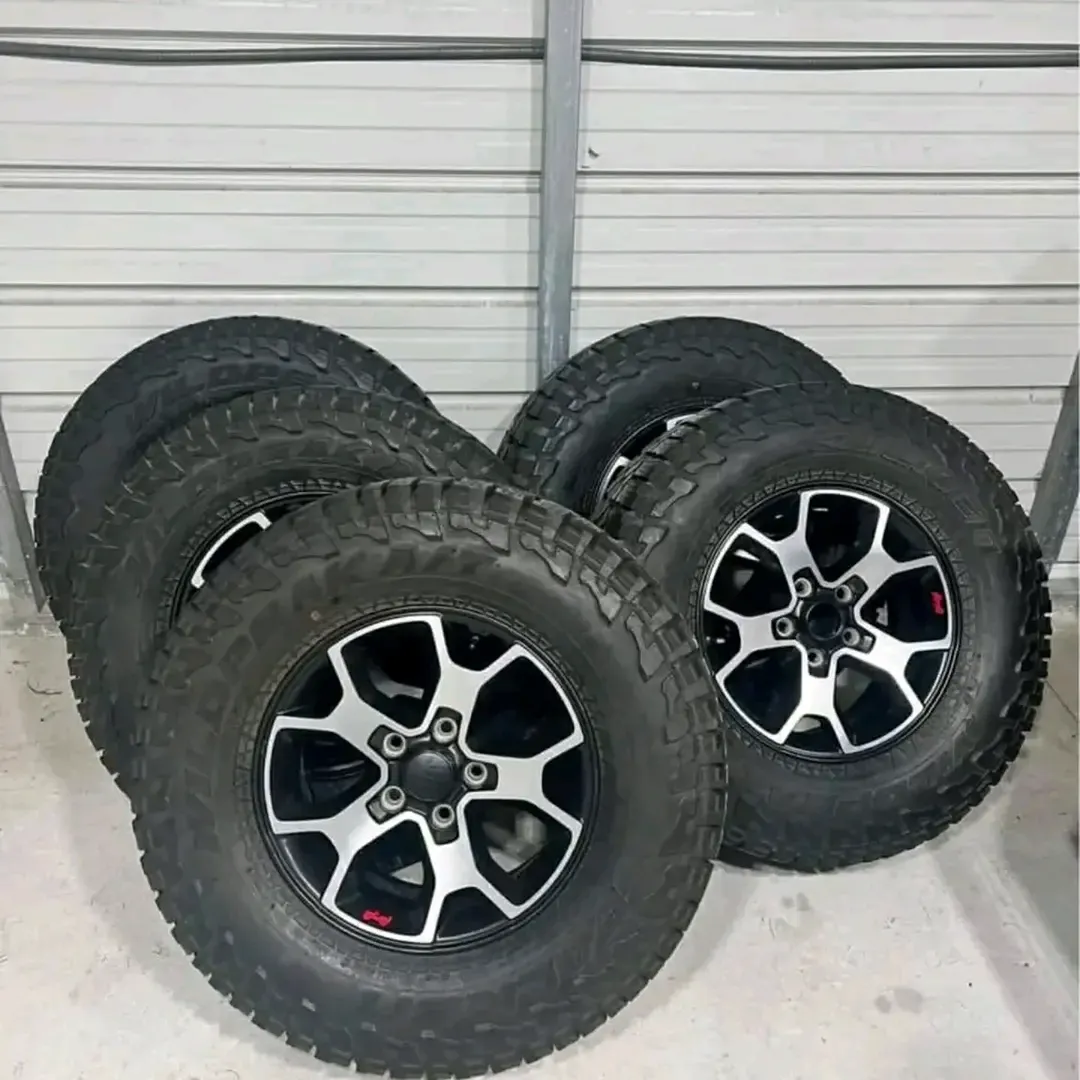 Jeep Rubicon OEM Wheels and Tires 