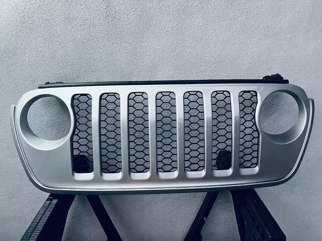 2018–2024 Jeep Wrangler JL / Gladiator JT Sahara Rubicon OEM Silver Front Grille