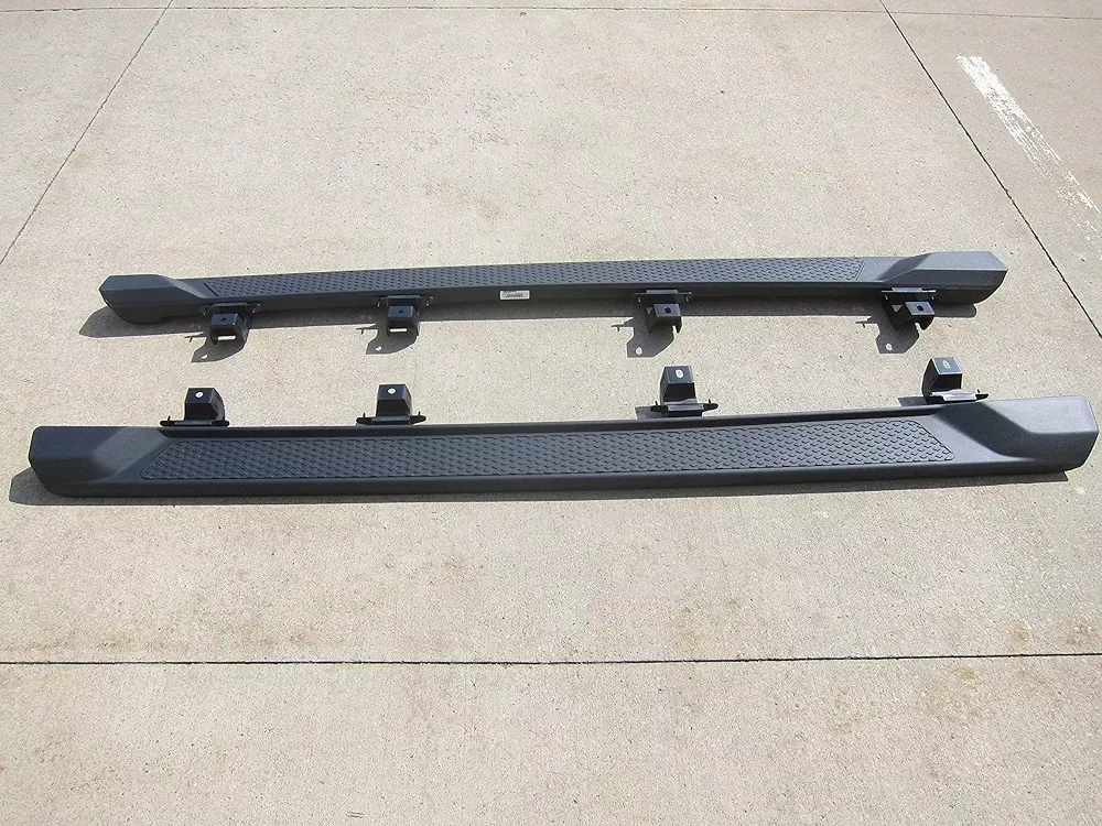 Jeep Gladiator JT OEM All Black Running Board Kit