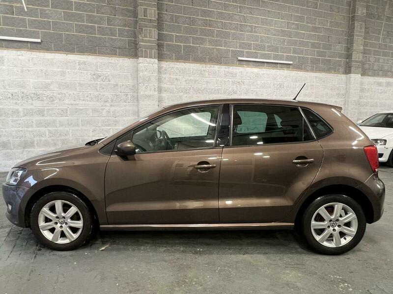 2013 Volkswagen Polo - Image 13