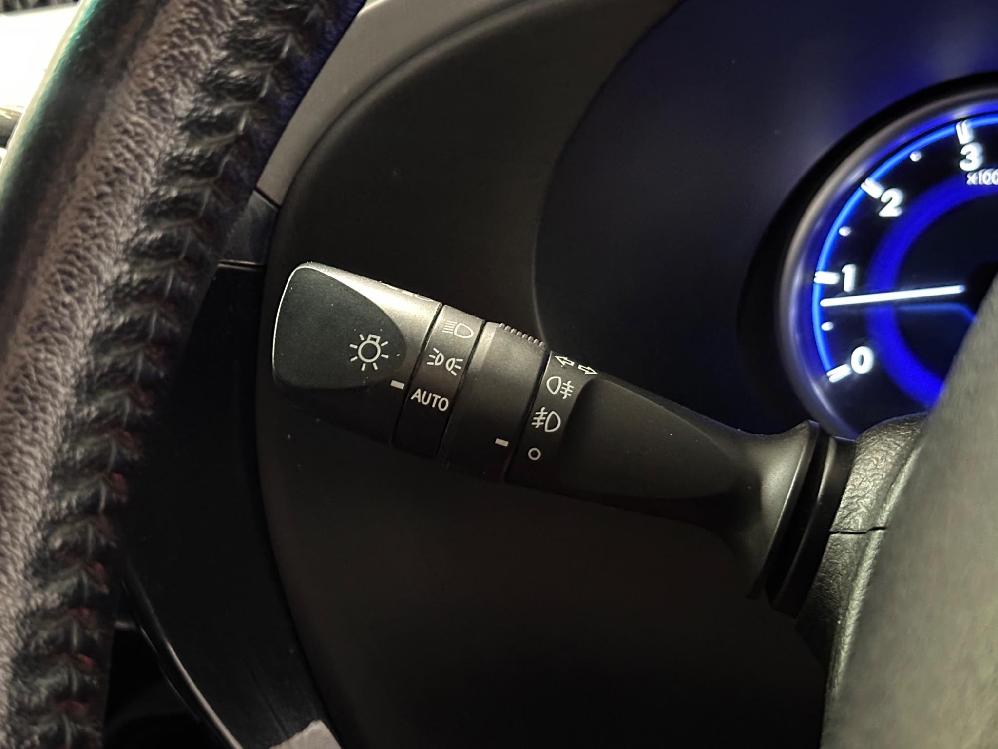 2017 Toyota Hilux - Image 24