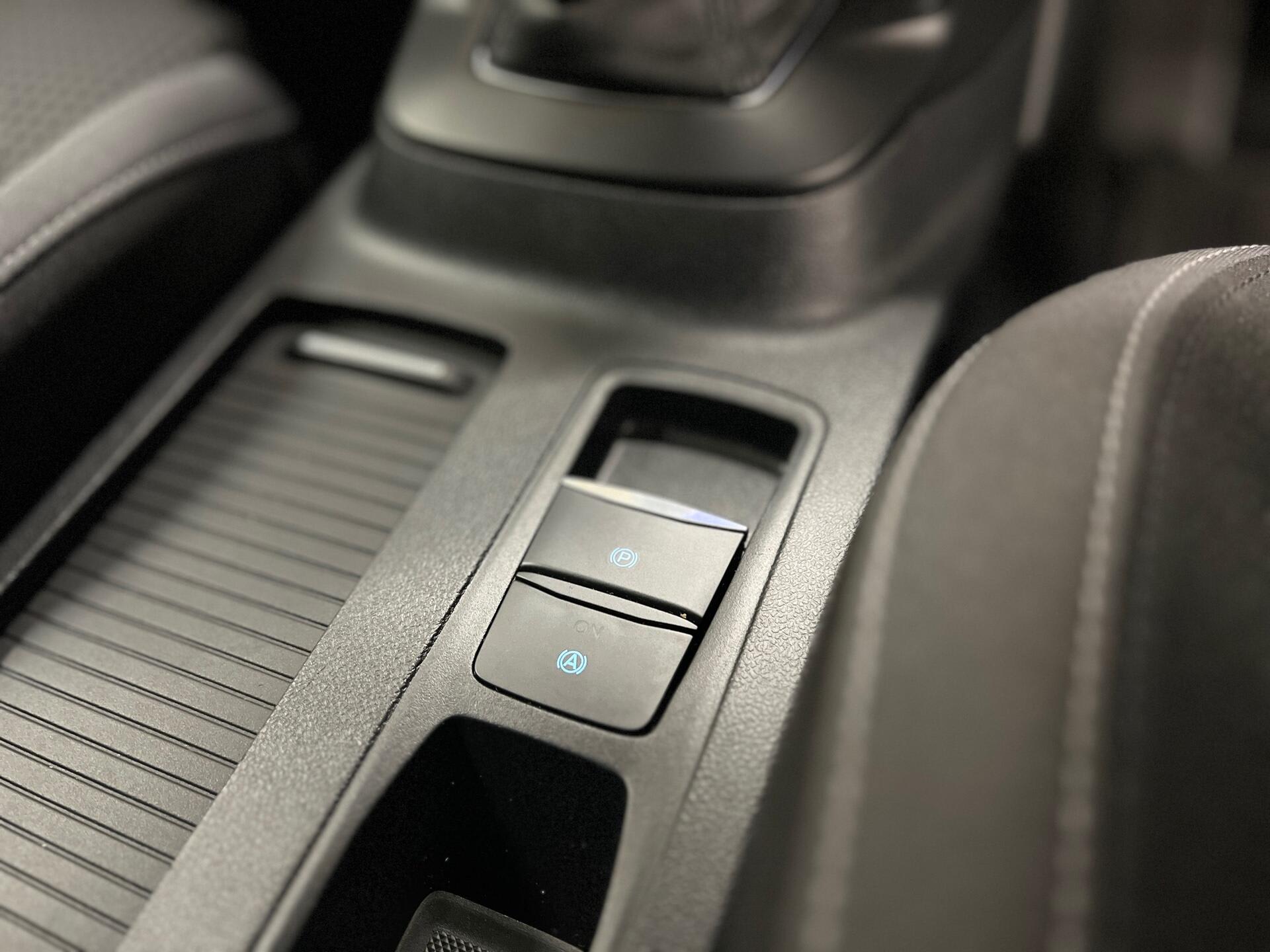 2021 Ford Focus - Image 48