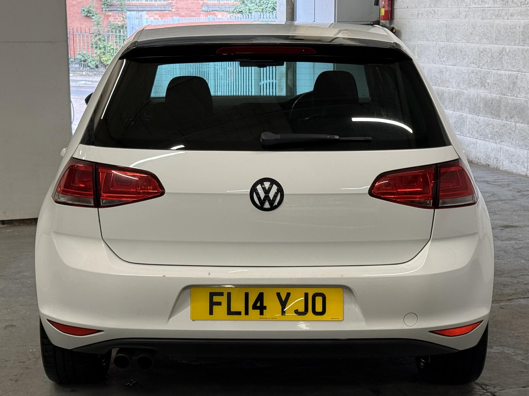 2014 Volkswagen Golf - Image 6