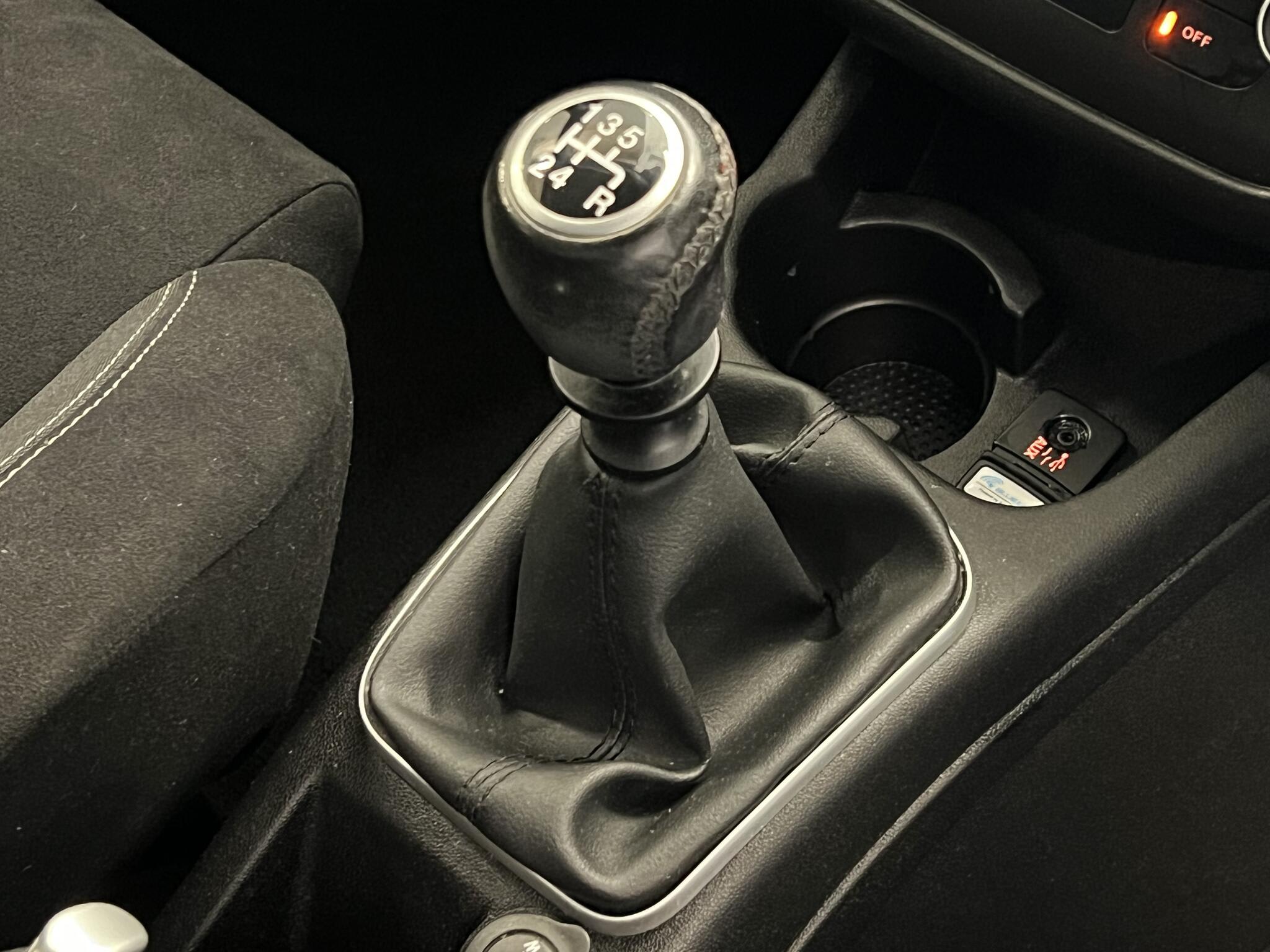 2014 Fiat Punto - Image 30