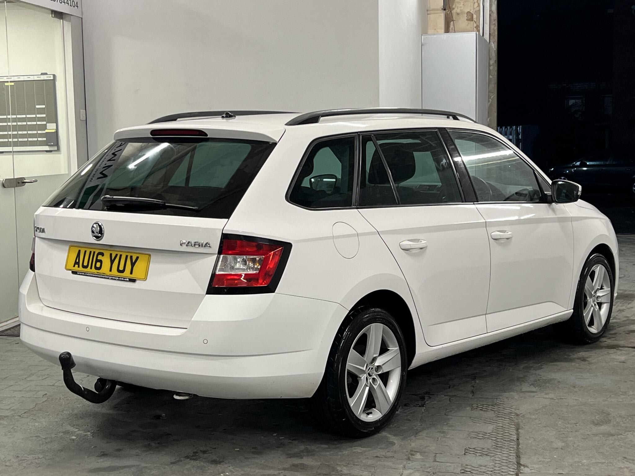 2016 Skoda Fabia - Image 9