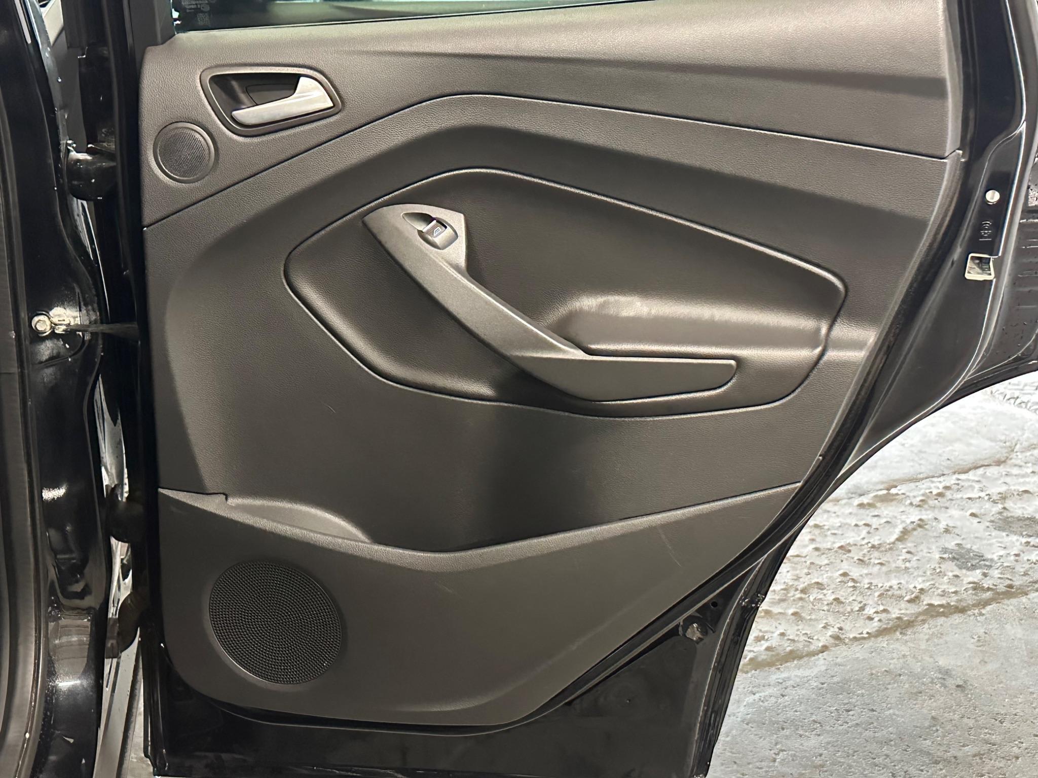 2014 Ford Kuga - Image 39