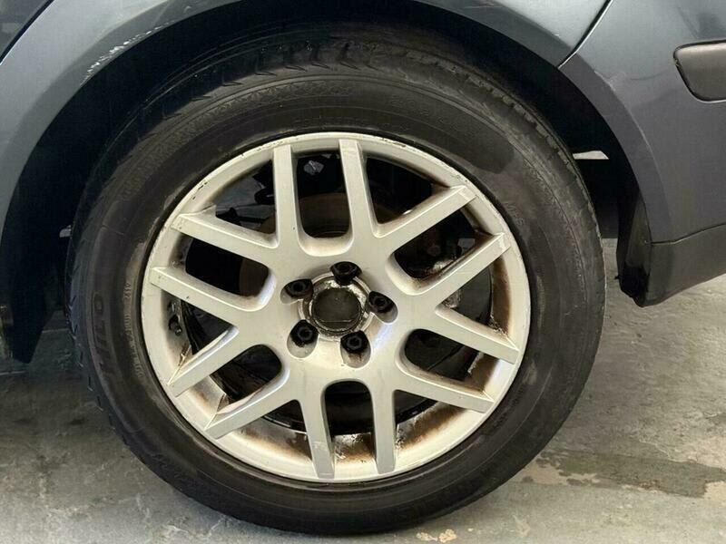 2001 Volkswagen Golf - Image 9