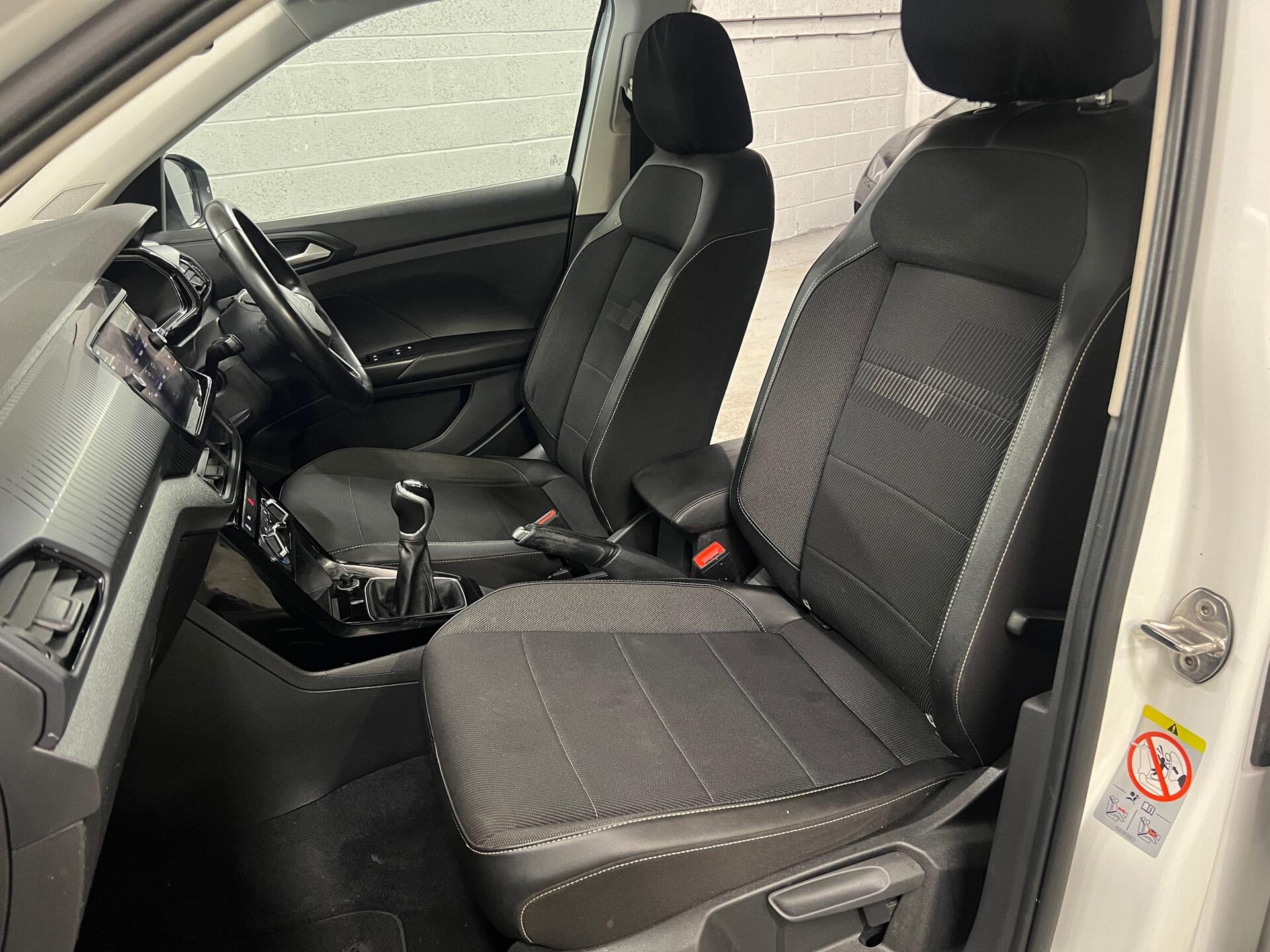 2022 Volkswagen T-Cross - Image 50
