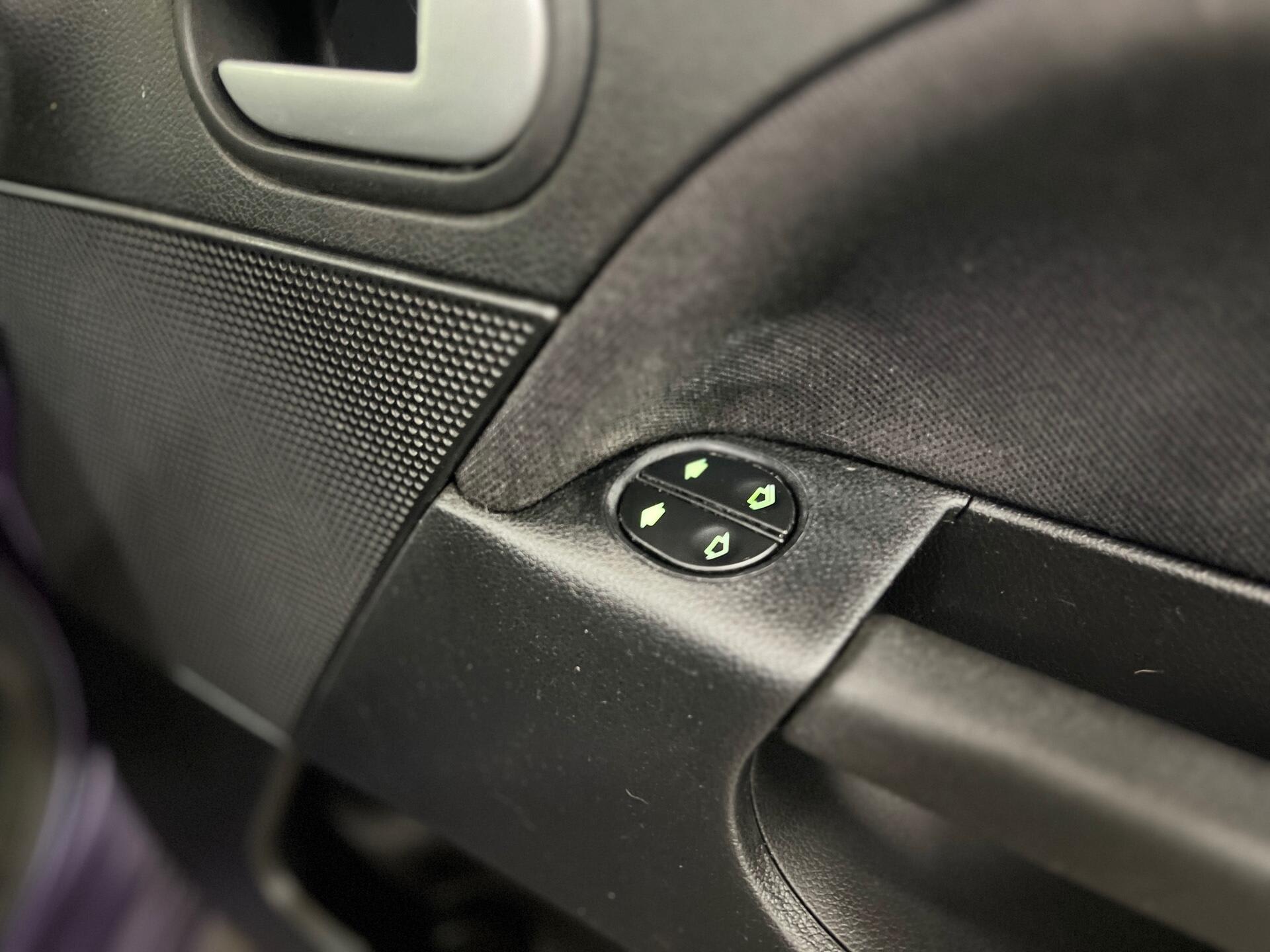 2009 Ford Fiesta - Image 20